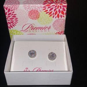 Brand new in box premier designs Laura earrings